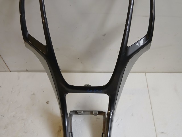 Opel Astra J 2009-2015 Középkonzol keret Használt