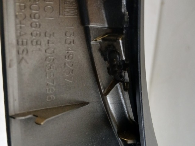 Opel Astra J 2009-2015 Középkonzol keret Használt