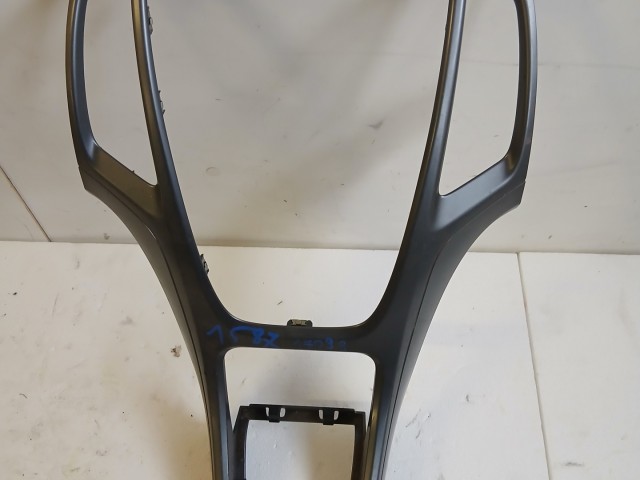 Opel Astra J 2009-2015 Középkonzol keret Használt