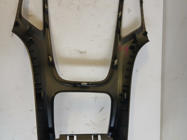 Opel Astra J 2009-2015 Középkonzol keret Használt