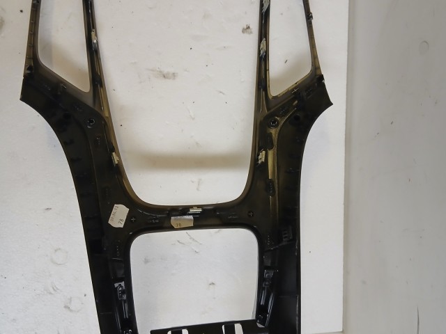 Opel Astra J 2009-2015 Középkonzol keret Használt