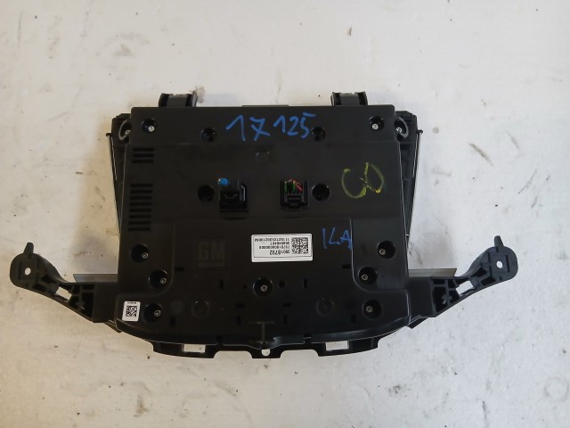 Opel Astra K 2015-2021 Infócenter, Közép kijelző Használt