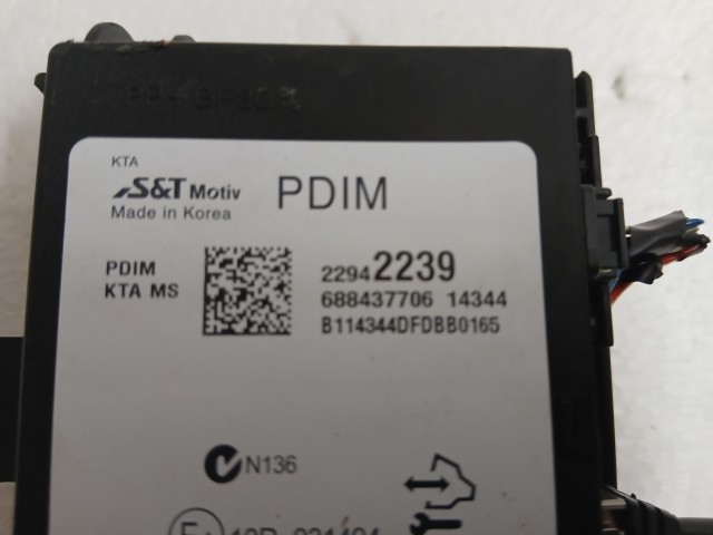 Opel Zafira C 2011-2017 Erősítő Használt  