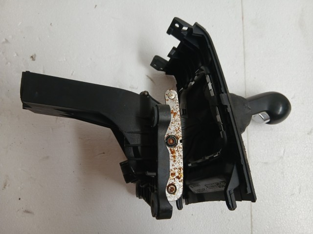 Opel Zafira B Váltókulissza Váltókar 6 sebességes 