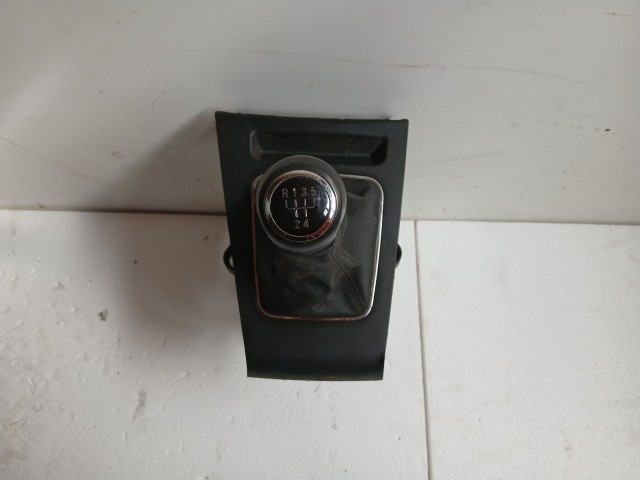 Opel Zafira B  Váltókulissza Váltókar 5 sebességes