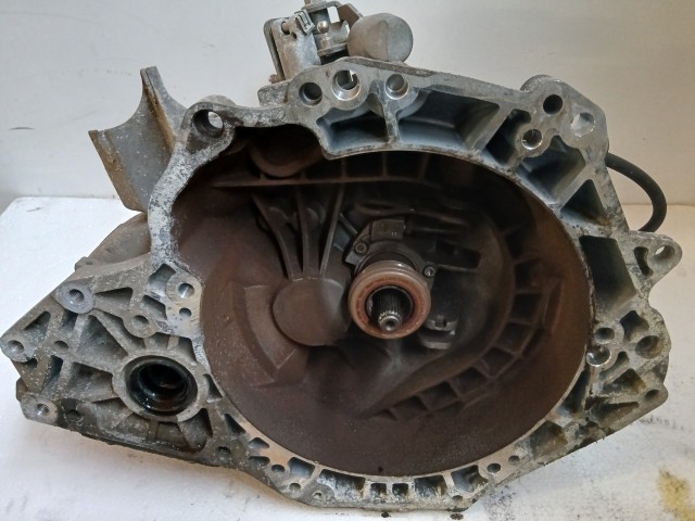 Opel Astra J 1.3 cdti Váltó  A13dte f17w3.91 151000 km futott