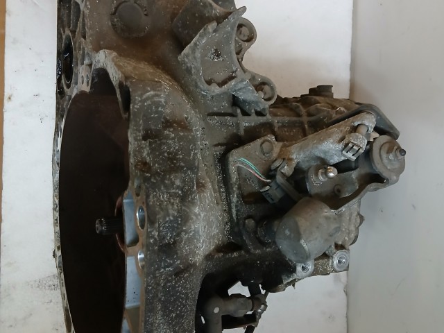 Opel Astra J 1.3 cdti Váltó  A13dte f17w3.91 151000 km futott