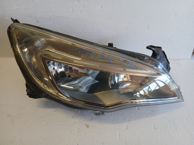 17244 Opel Astra J Jobb első 2009-2015 Lámpa , Fényszóró