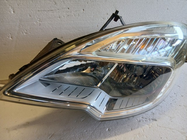 17250 Opel Meriva B 2010-2017 Bal első Lámpa , Fényszóró