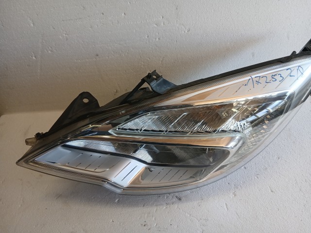 17253 Opel Meriva B 2010-2017 Bal első Lámpa , Fényszóró