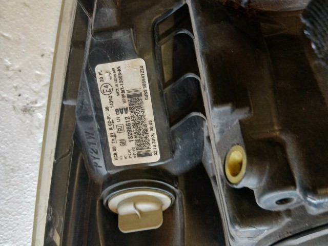 17255 Opel Meriva B 2010-2017 Bal első Lámpa , Fényszóró