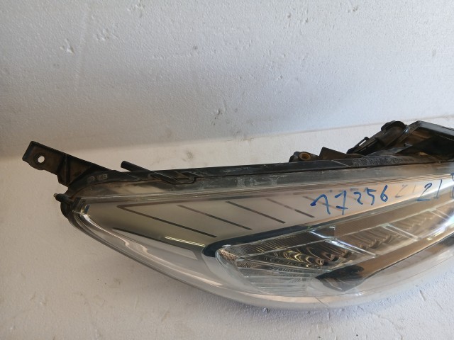 17256 Opel Meriva B 2010-2017 Jobb első Lámpa , Fényszóró