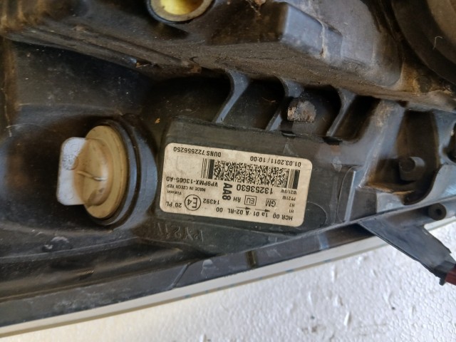 17257 Opel Meriva B 2010-2017 Jobb első Lámpa , Fényszóró