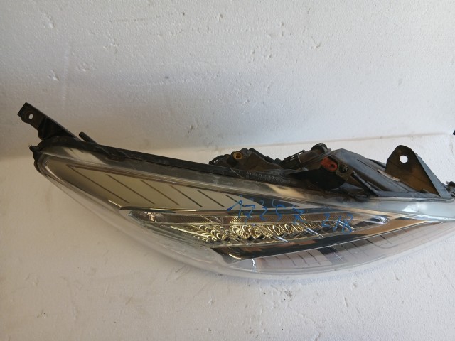 17257 Opel Meriva B 2010-2017 Jobb első Lámpa , Fényszóró