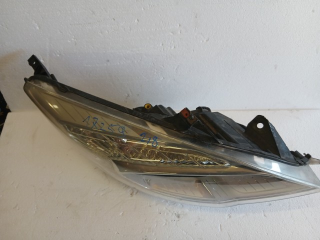 17259 Opel Meriva B 2010-2017 Jobb első Lámpa , Fényszóró