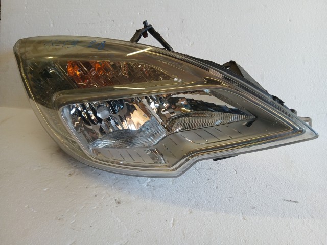 17259 Opel Meriva B 2010-2017 Jobb első Lámpa , Fényszóró