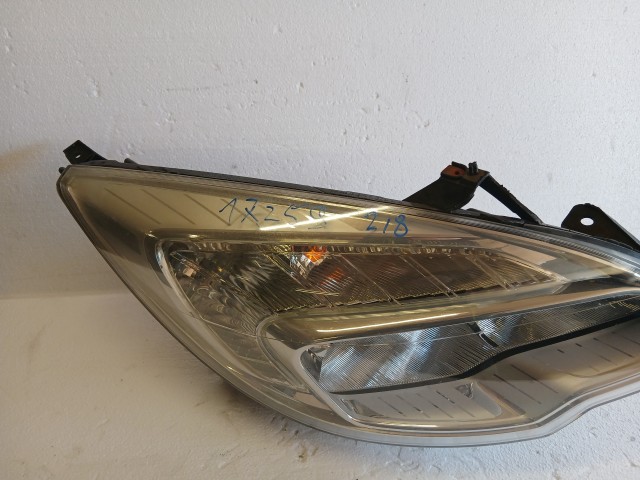 17259 Opel Meriva B 2010-2017 Jobb első Lámpa , Fényszóró