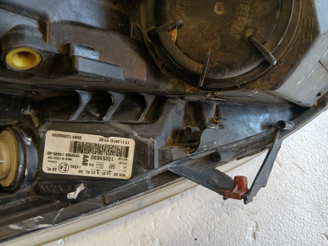 17260 Opel Meriva B 2010-2017 Jobb első Lámpa , Fényszóró