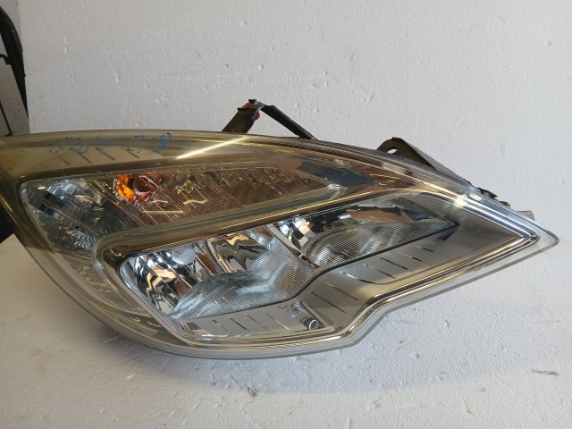 17260 Opel Meriva B 2010-2017 Jobb első Lámpa , Fényszóró