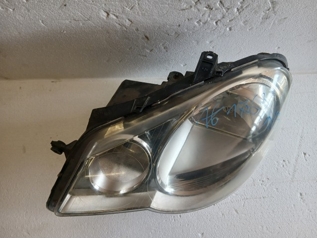 17268 Volkswagen Polo IV 2002-2009 Bal első Lámpa , Fényszóró