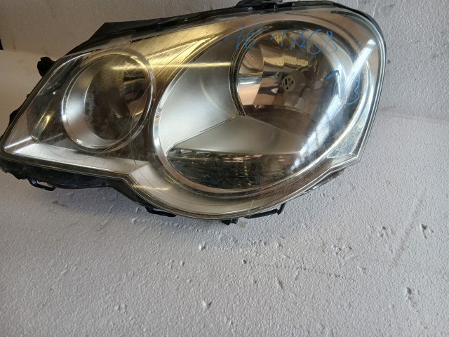 17268 Volkswagen Polo IV 2002-2009 Bal első Lámpa , Fényszóró