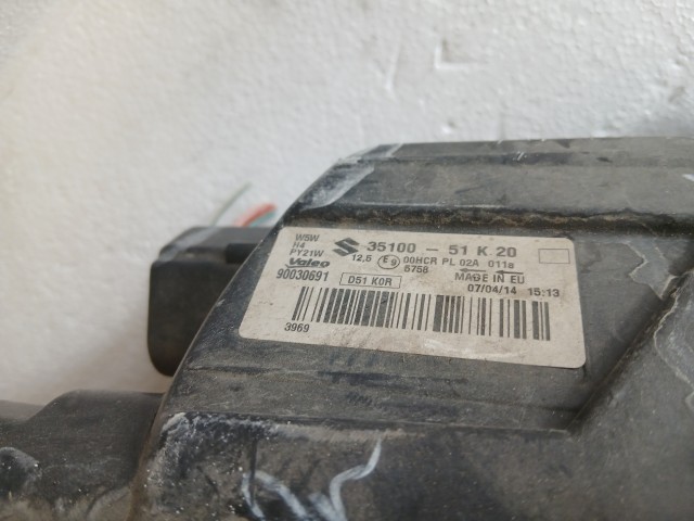 17271 Suzuki SPLASH 2008-2014 Jobb első Lámpa , Fényszóró