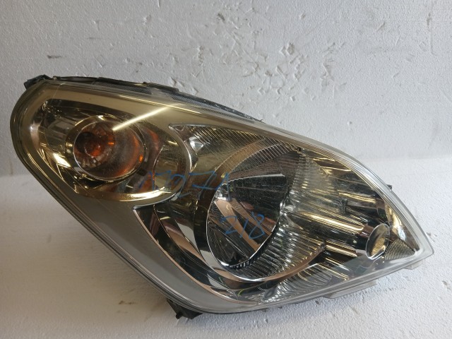 17271 Suzuki SPLASH 2008-2014 Jobb első Lámpa , Fényszóró