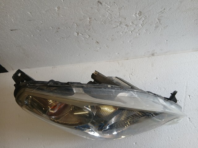 17271 Suzuki SPLASH 2008-2014 Jobb első Lámpa , Fényszóró