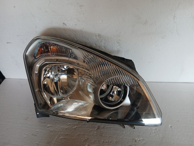 17281 Nissan Qashqai j10 Jobb első Lámpa , Fényszóró