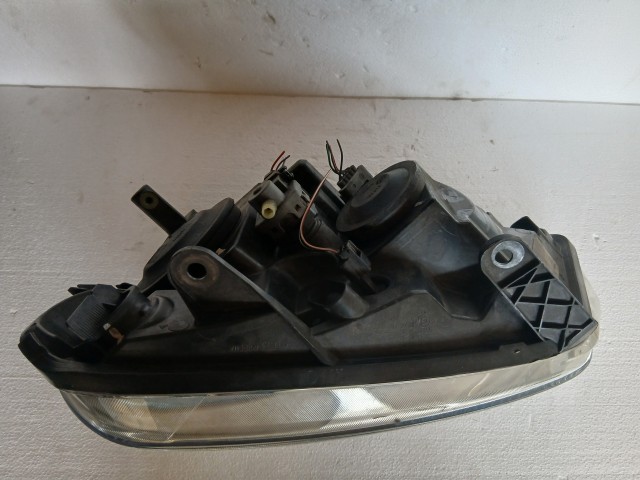 17281 Nissan Qashqai j10 Jobb első Lámpa , Fényszóró