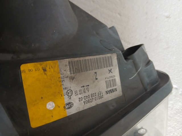 17281 Nissan Qashqai j10 Jobb első Lámpa , Fényszóró