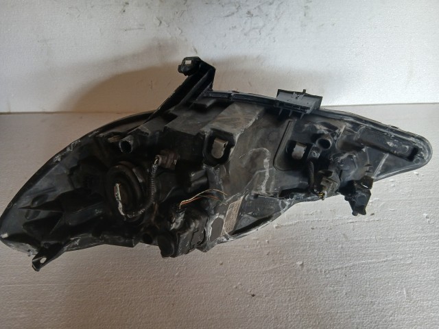 17286 Peugeot 107 2005-2014 Jobb első Lámpa , Fényszóró