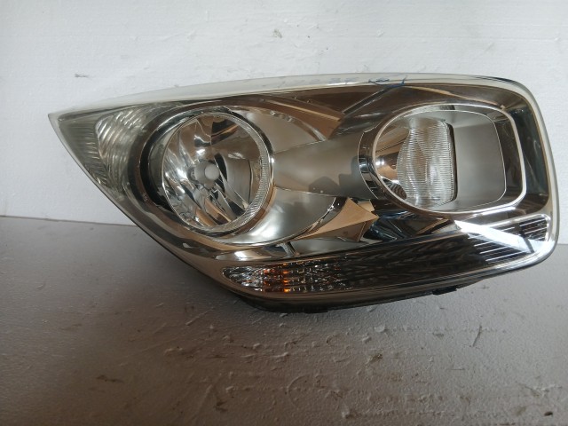 17287 Kia Venga Jobb első Lámpa , Fényszóró