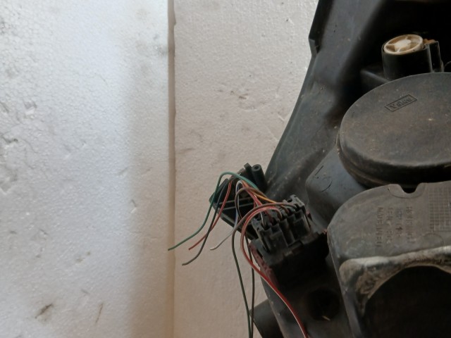 17289 Suzuki SPLASH 2008-2014 Bal első Lámpa , Fényszóró