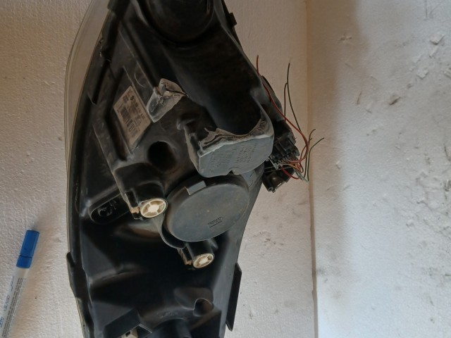 17289 Suzuki SPLASH 2008-2014 Bal első Lámpa , Fényszóró