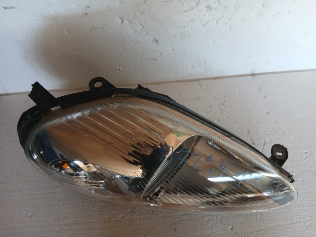 17297 Fiat Grande Punto Jobb első 2005-2009 Lámpa , Fényszóró