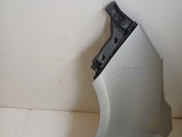 17235 Opel Meriva B Bal első Sárvédő Ezüst Z176