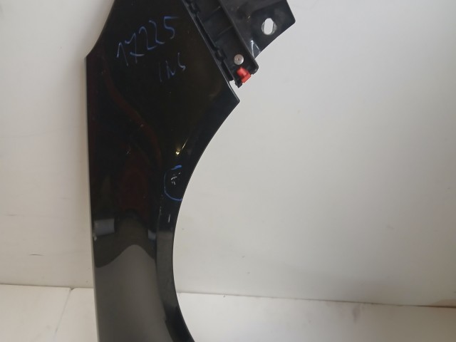 17225 Opel Insignia Facelift Jobb első Sárvédő Fekete Z22c