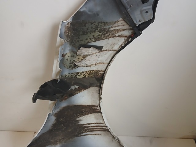 17223 Opel Astra J Bal első Sárvédő Fehér Z40r