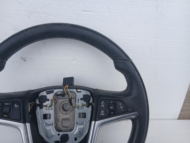 Opel Astra J 2009-2015 Kormánykerék Használt Fekete bőr  
