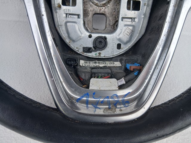 Opel Astra J 2009-2015 Kormánykerék Használt Fekete multikormányos bőr  