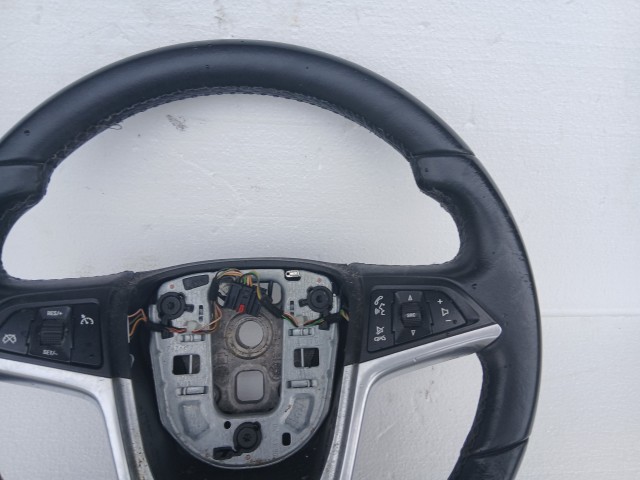 Opel Astra J 2009-2015 Kormánykerék Használt Fekete multikormányos bőr  