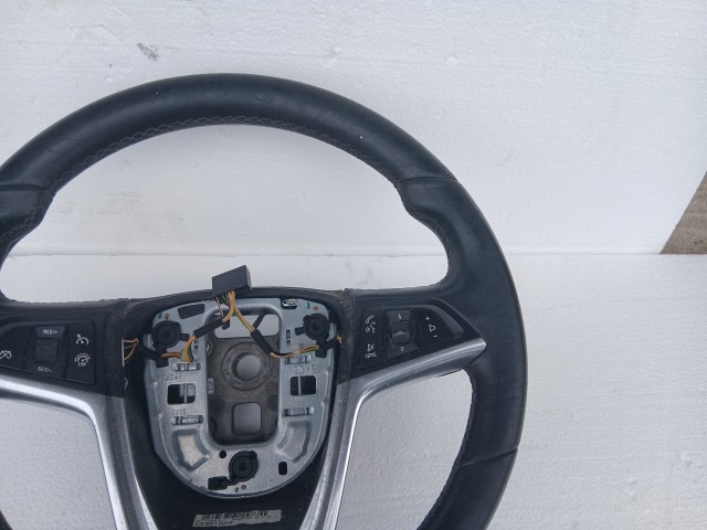Opel Zafira C 2011-2017 Kormánykerék Használt Fekete multikormányos bőr  
