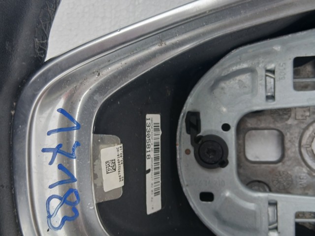 Opel Astra J 2009-2015 Kormánykerék Használt Fekete bőr  