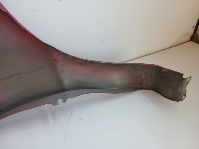 17309 Opel Corsa D 2006-2014 Bal első Sárvédő Piros  a képen látható sérüléssel