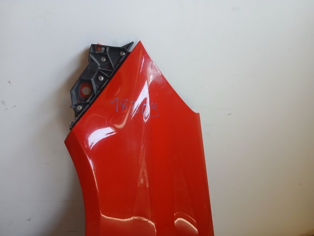 17309 Opel Corsa D 2006-2014 Bal első Sárvédő Piros  a képen látható sérüléssel