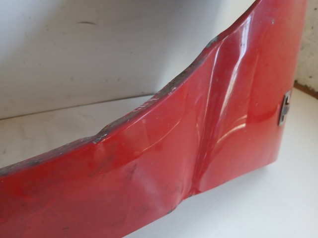 17309 Opel Corsa D 2006-2014 Bal első Sárvédő Piros  a képen látható sérüléssel