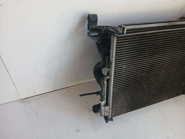 Opel Meriva B 1.4 szívóbenzin a14xer hűtősor Használt