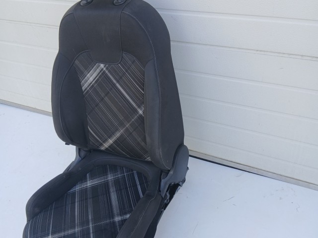 17336 Opel Corsa E 2014- 2014-2019 jobb első Ülés szövet