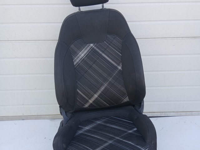 17336 Opel Corsa E 2014- 2014-2019 jobb első Ülés szövet